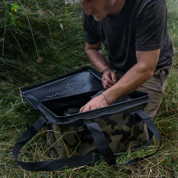 AVID CARP STORMSHIELD PRO CARRYALL- STANDARD