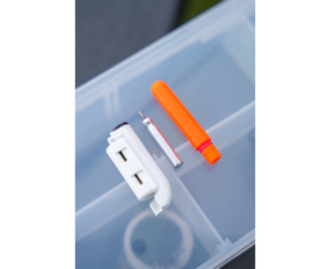 ze-z0800039_trophybatteryrodlight-005_inuse