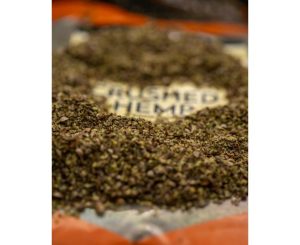 sp-s1780048_essentialingredients-004_inuse