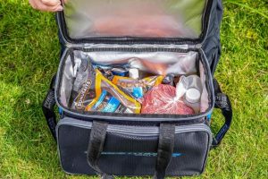 P0130178_CompetitionXsSmallBaitBag-08_InUse